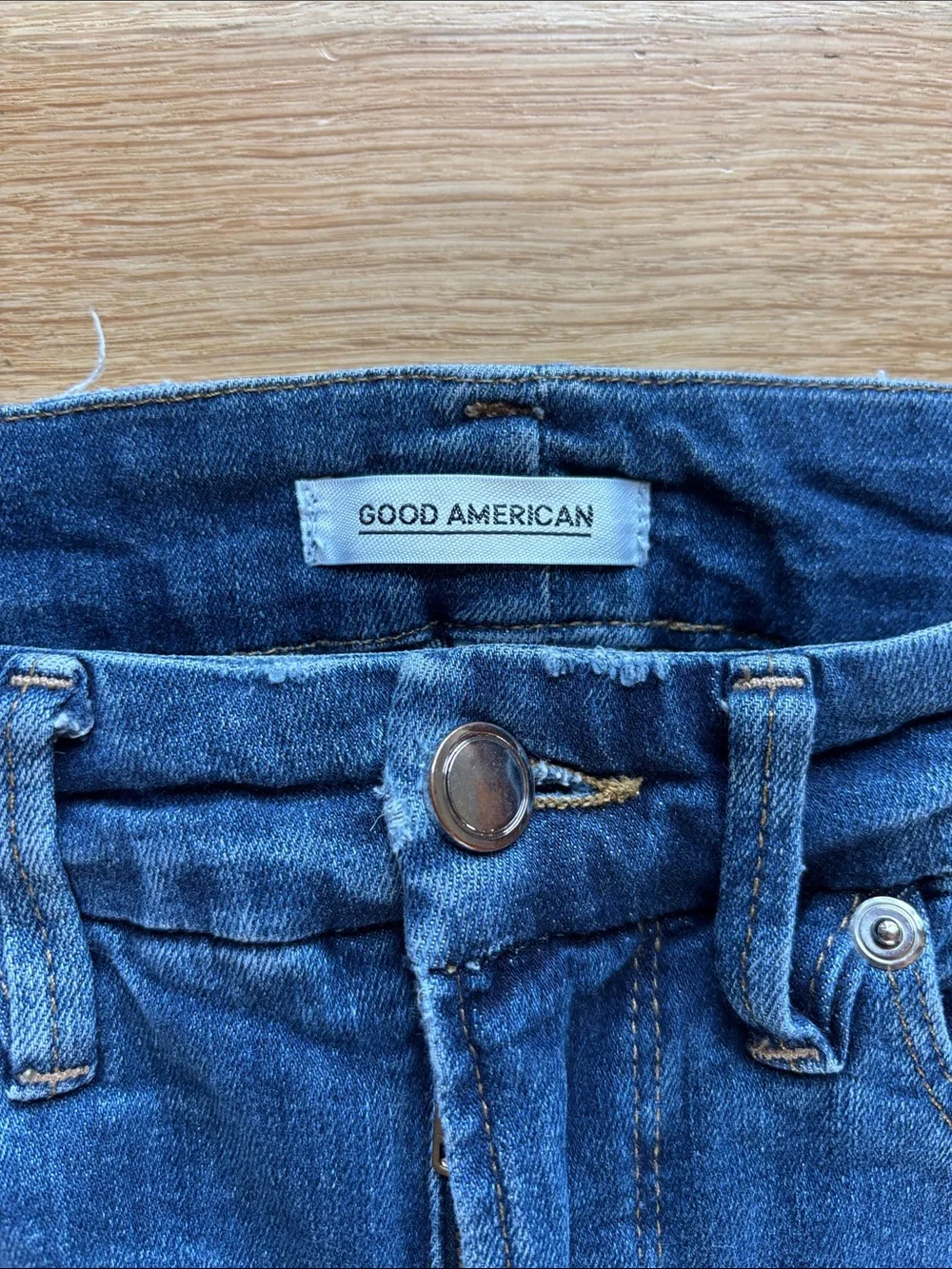 Good American Straight Skinny Jeans Size 6/28 Style 899T Blue 182